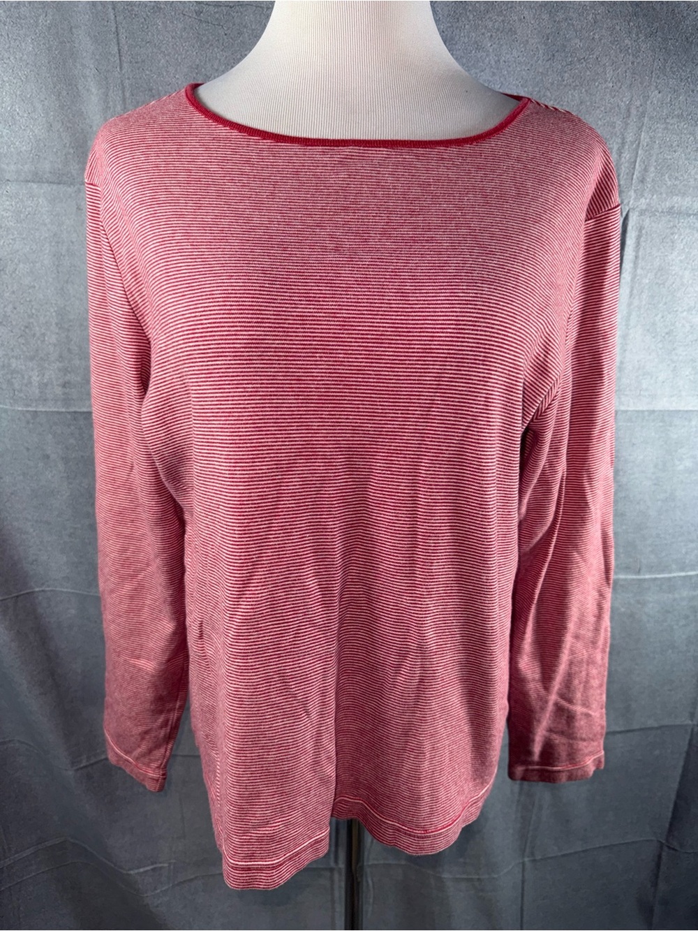 2321-Vintage Harold's Pink-Red Narrow Stripe Long Sleeve Boatneck Top